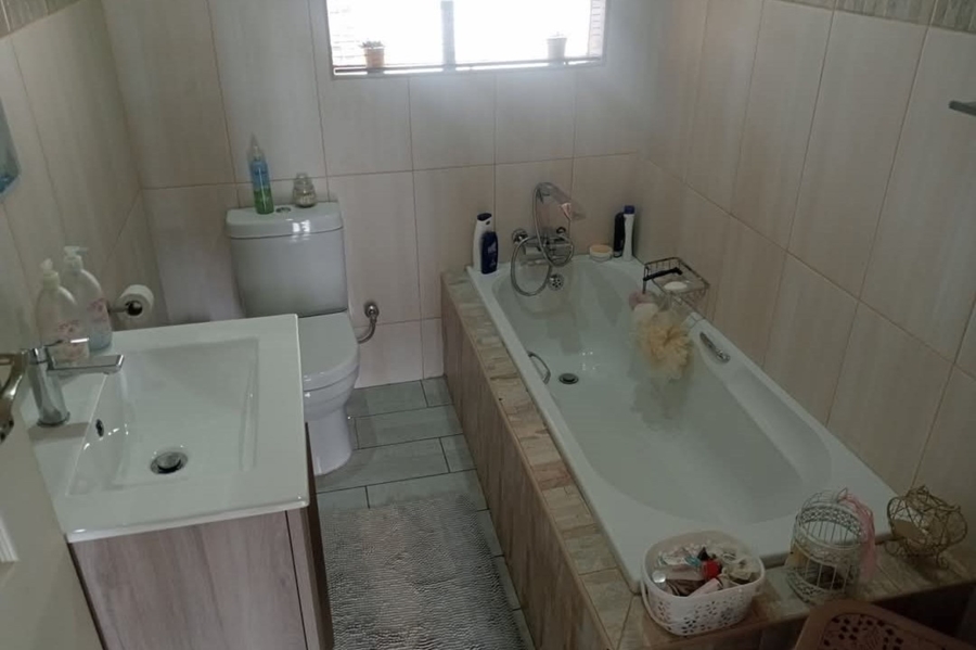 3 Bedroom Property for Sale in Orkney Park North West